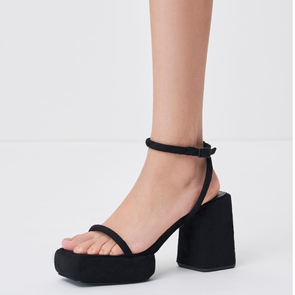 Lucile Platform Calf Boot by Charles & Keith Black NWT  Size 36